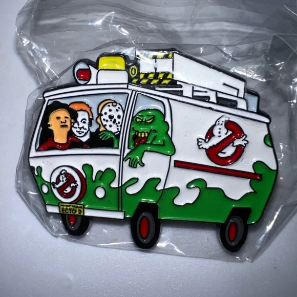 $3🎃HALLOWEEN MOVIE PIN🎃ENAMEL🎃NEW  $3 WHEN BUNDLED WITH 3 OR MORE ITEMS - Picture 8 of 16